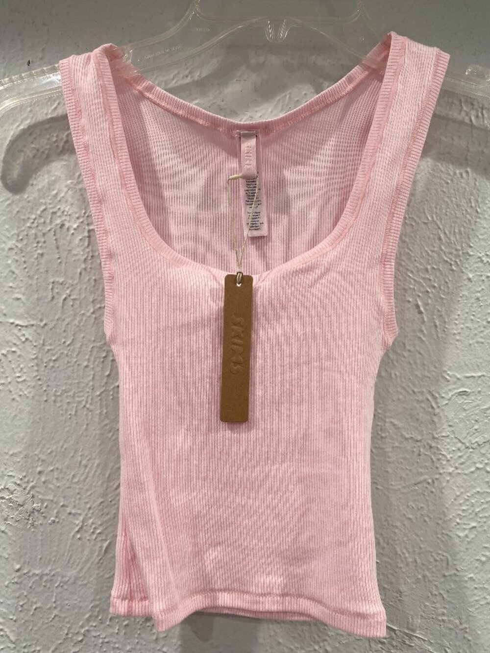 SKIMS NWT, women's XXS, baby pink ribbed, tank top, 95% cotton, 5% elastane.